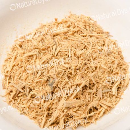 Fustic Chips, naturaldye.nl